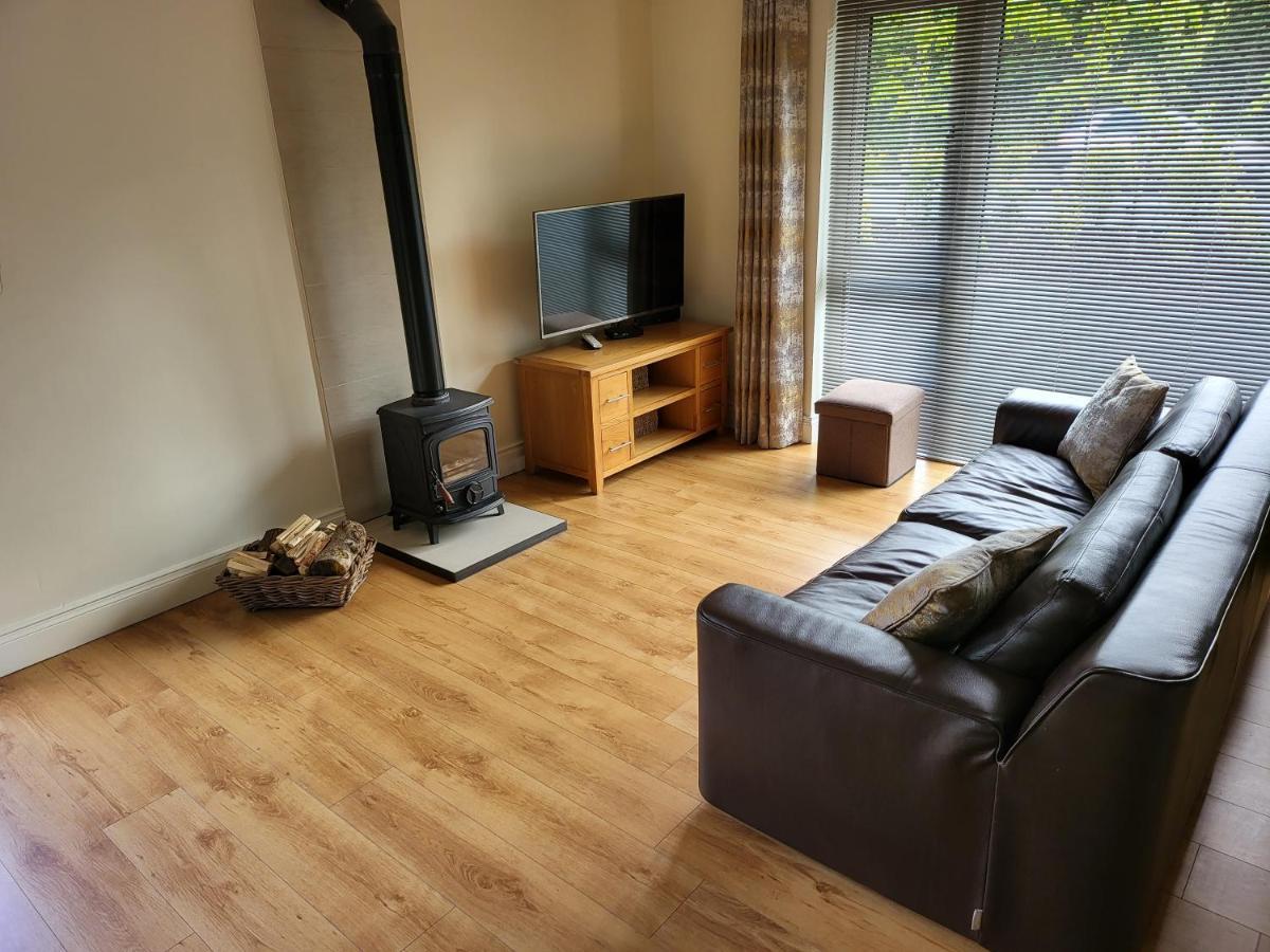 Millstream Cottage House & Apartment Waterford Bagian luar foto