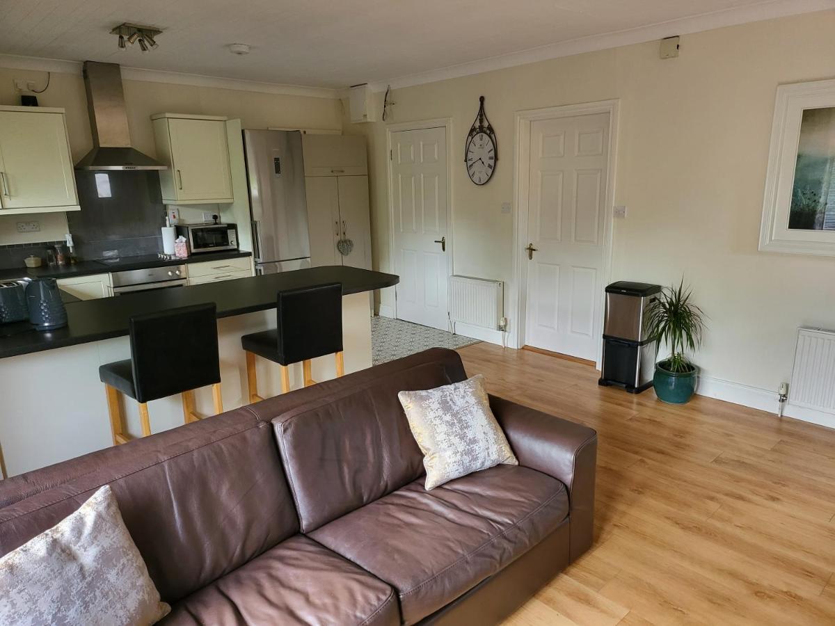 Millstream Cottage House & Apartment Waterford Bagian luar foto