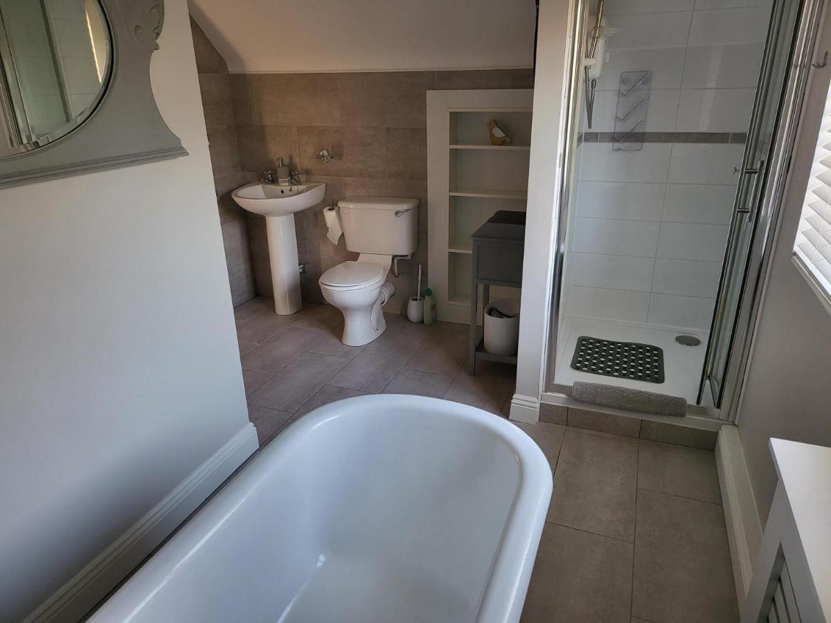 Millstream Cottage House & Apartment Waterford Bagian luar foto